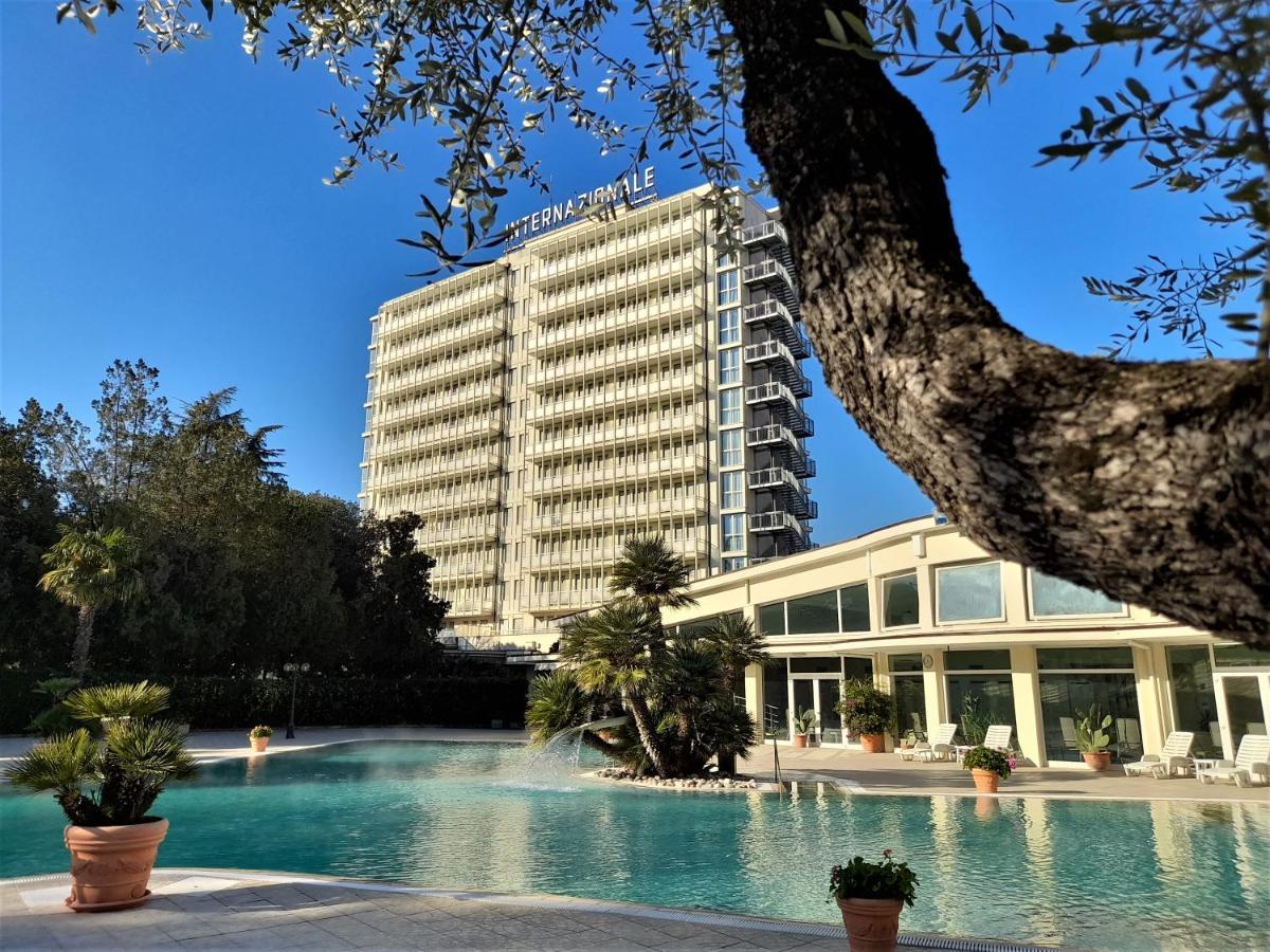 אבנו טרמה Hotel Internazionale Terme מראה חיצוני תמונה