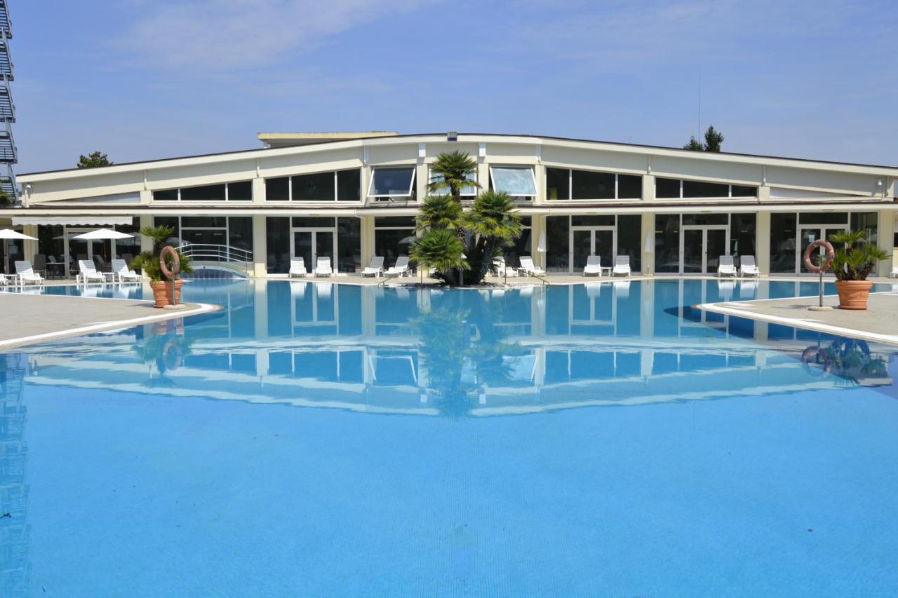 אבנו טרמה Hotel Internazionale Terme מראה חיצוני תמונה