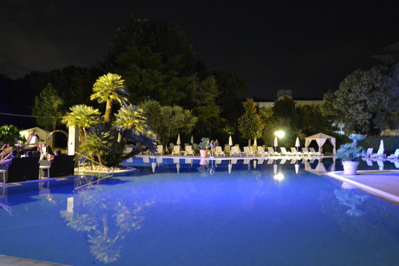 אבנו טרמה Hotel Internazionale Terme מראה חיצוני תמונה