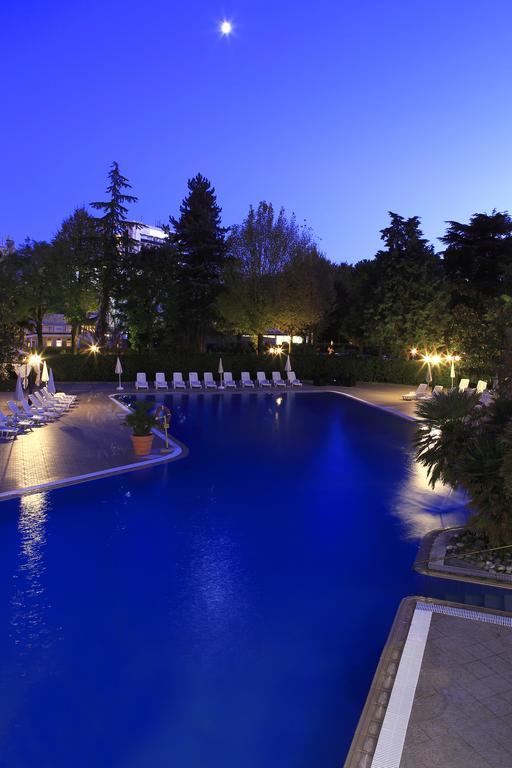 אבנו טרמה Hotel Internazionale Terme מראה חיצוני תמונה