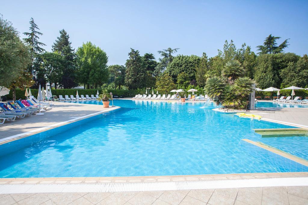 אבנו טרמה Hotel Internazionale Terme מראה חיצוני תמונה