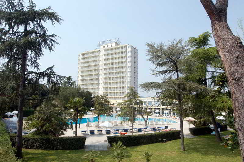 אבנו טרמה Hotel Internazionale Terme מראה חיצוני תמונה